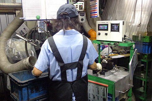 ナット溶接カメラ画像検査装置(自社開発)